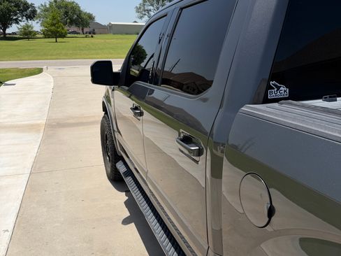 Used 2018 Ford F150 XLT w/ Equipment Group 302A Luxury AWD/4WD image 8