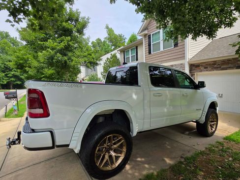 Used 2023 RAM 1500 Laramie AWD/4WD image 9