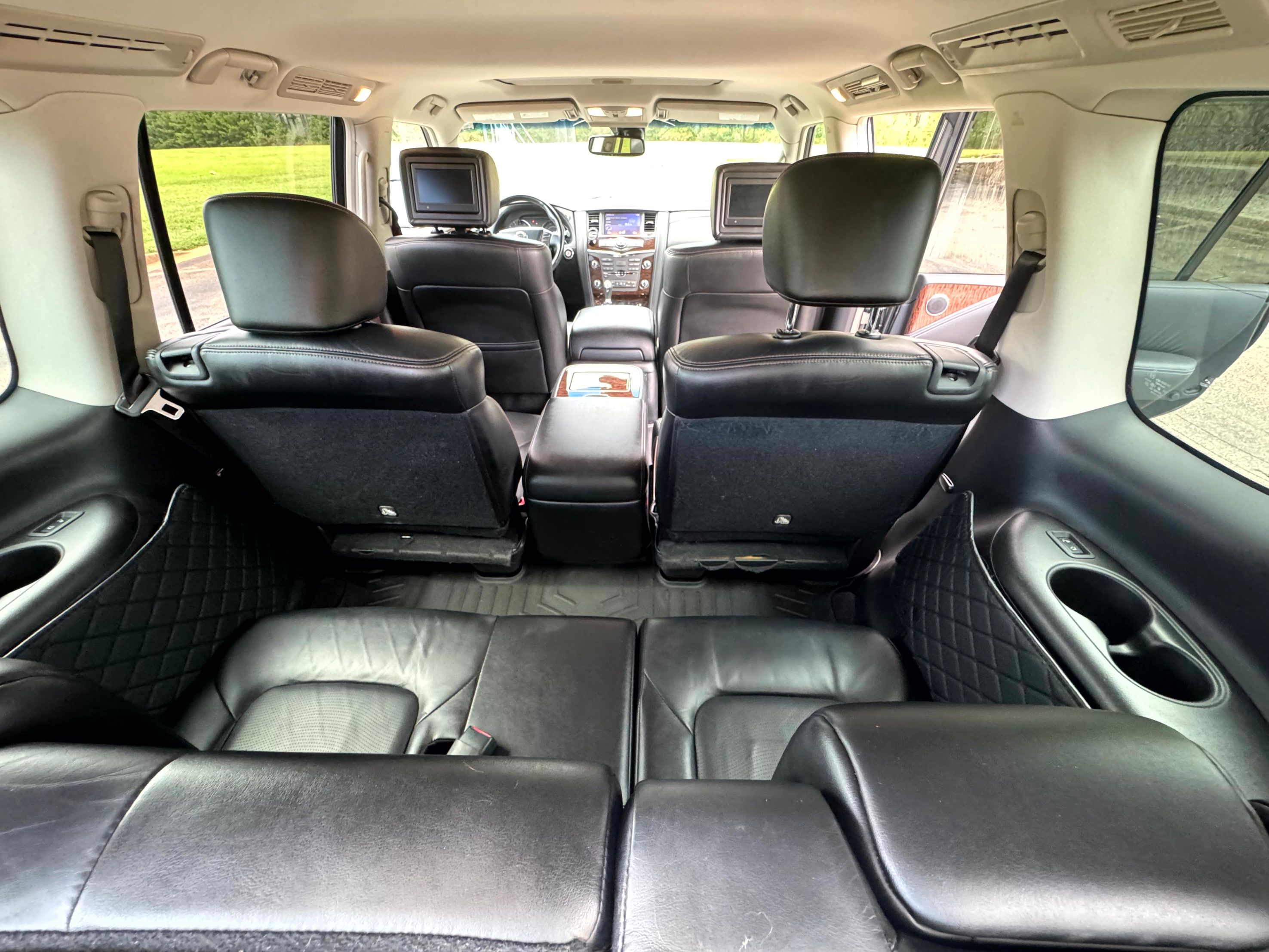 Used 2017 Nissan Armada Platinum w/ Captain Seat Package AWD/4WD image 18