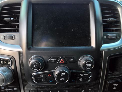 Used 2016 RAM 1500 Limited image 16