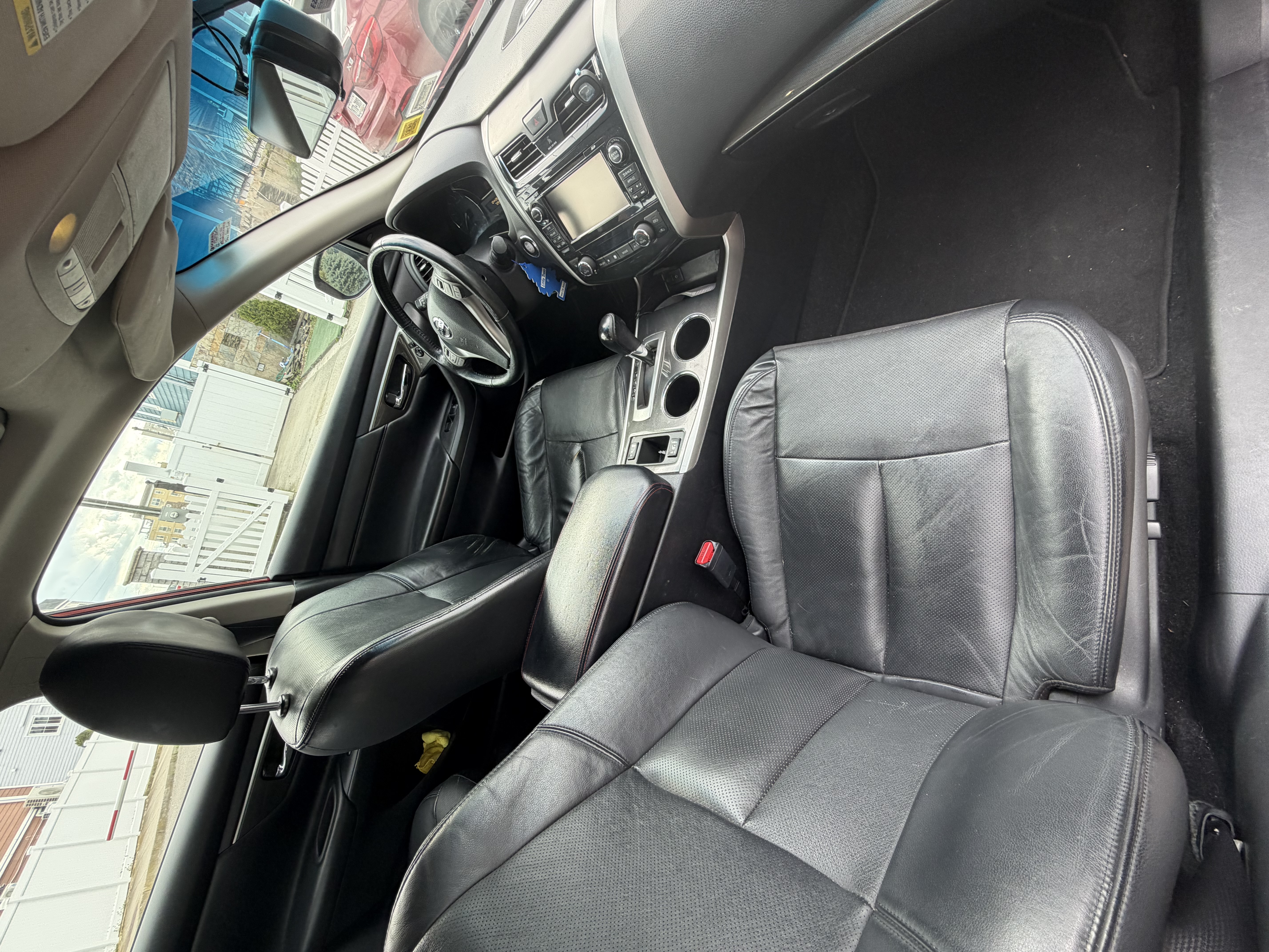 Used 2015 Nissan Altima 2.5 SL w/ Technology Package FWD image 8