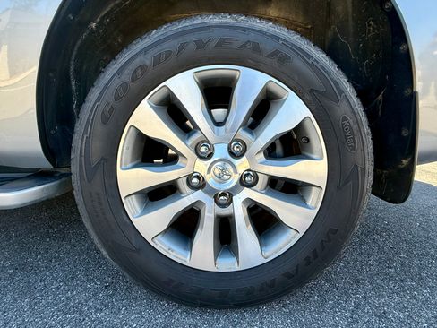 Used 2016 Toyota Sequoia Limited image 10