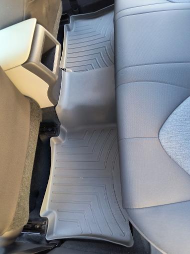 Used 2021 Toyota Camry LE w/ Carpet Mat Package (TMS) FWD image 20