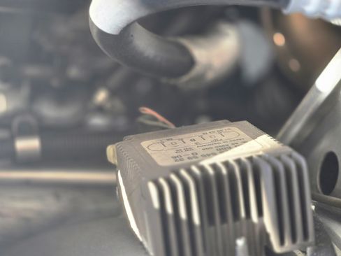 Used 2005 Chrysler Crossfire Limited image 15