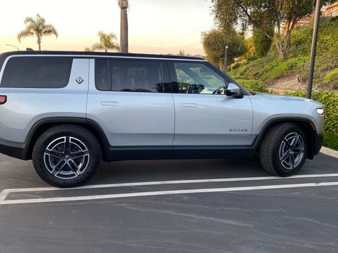 Used 2026 Rivian R1S Adventure image 6