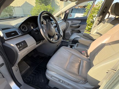 Used 2012 Honda Odyssey EX-L image 9