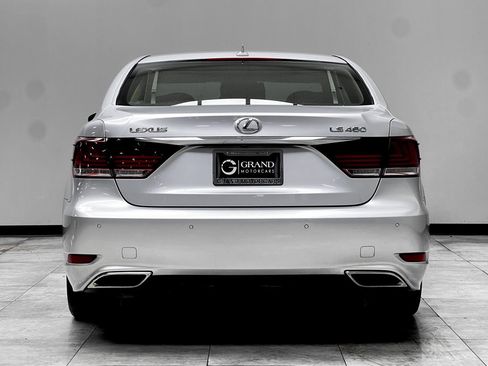 Used 2013 Lexus LS 460 image 6