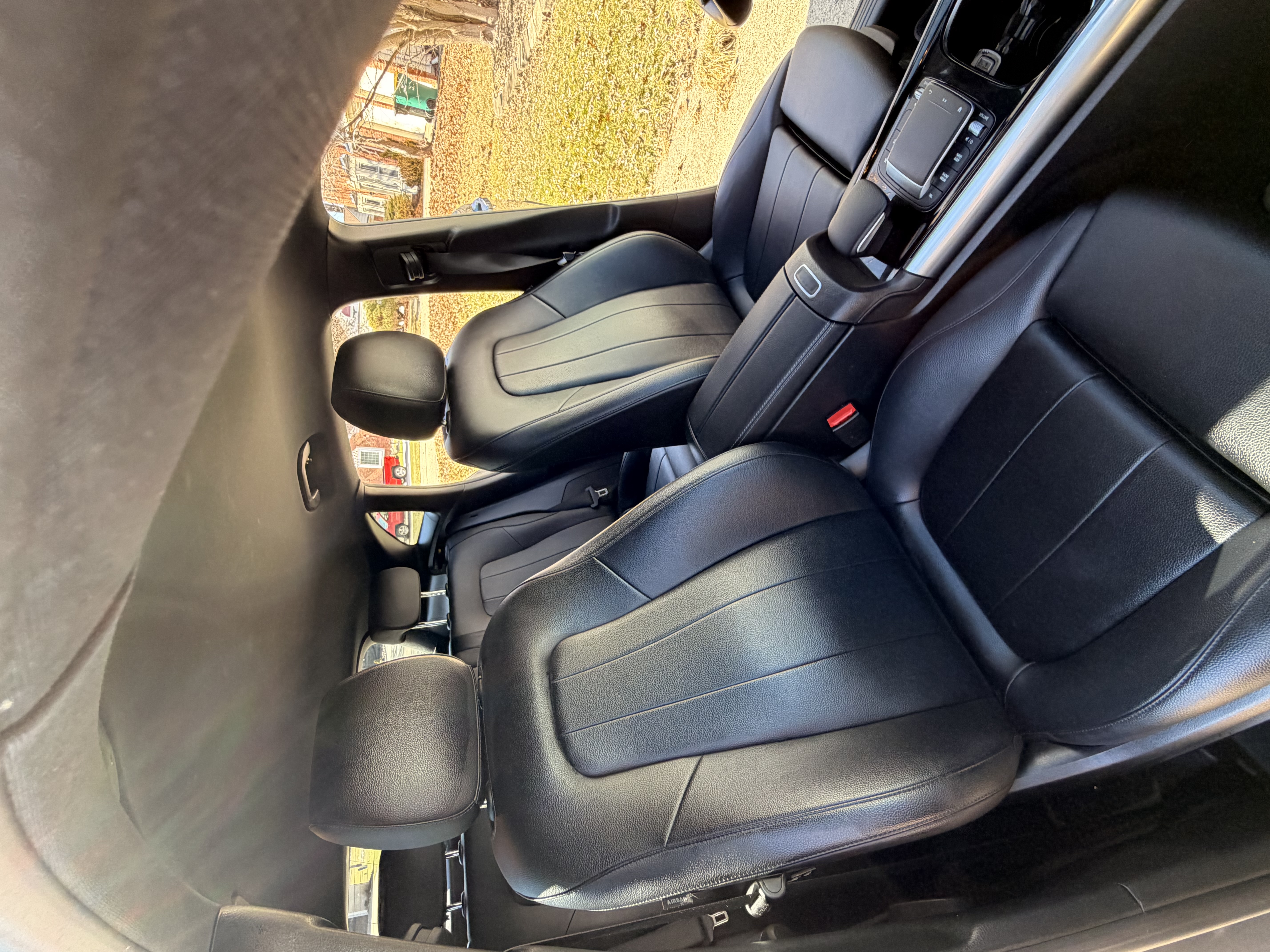 Used 2021 Mercedes-Benz GLA 250 4MATIC image 11