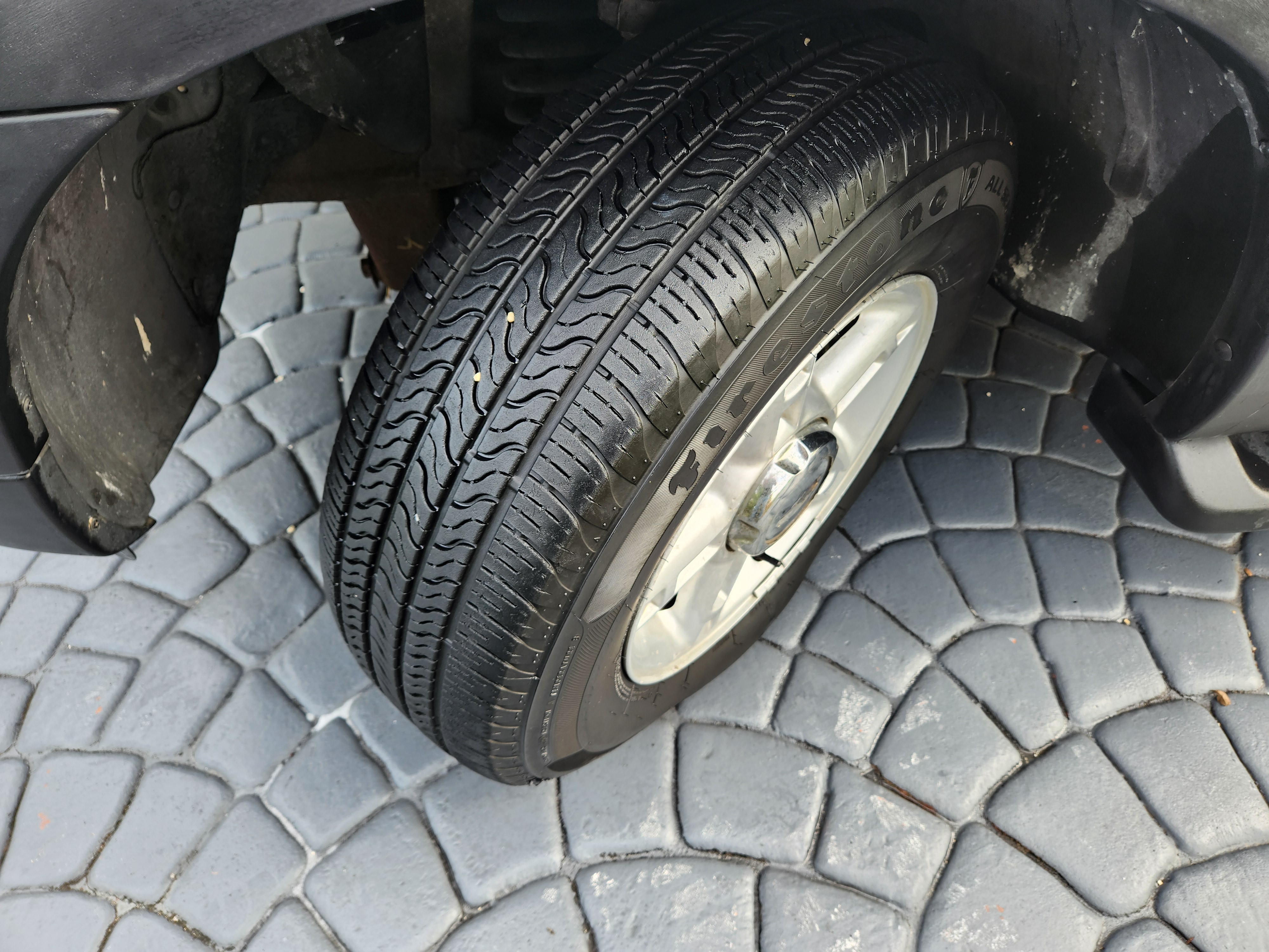 Used 2002 Ford Explorer XLT AWD/4WD image 6