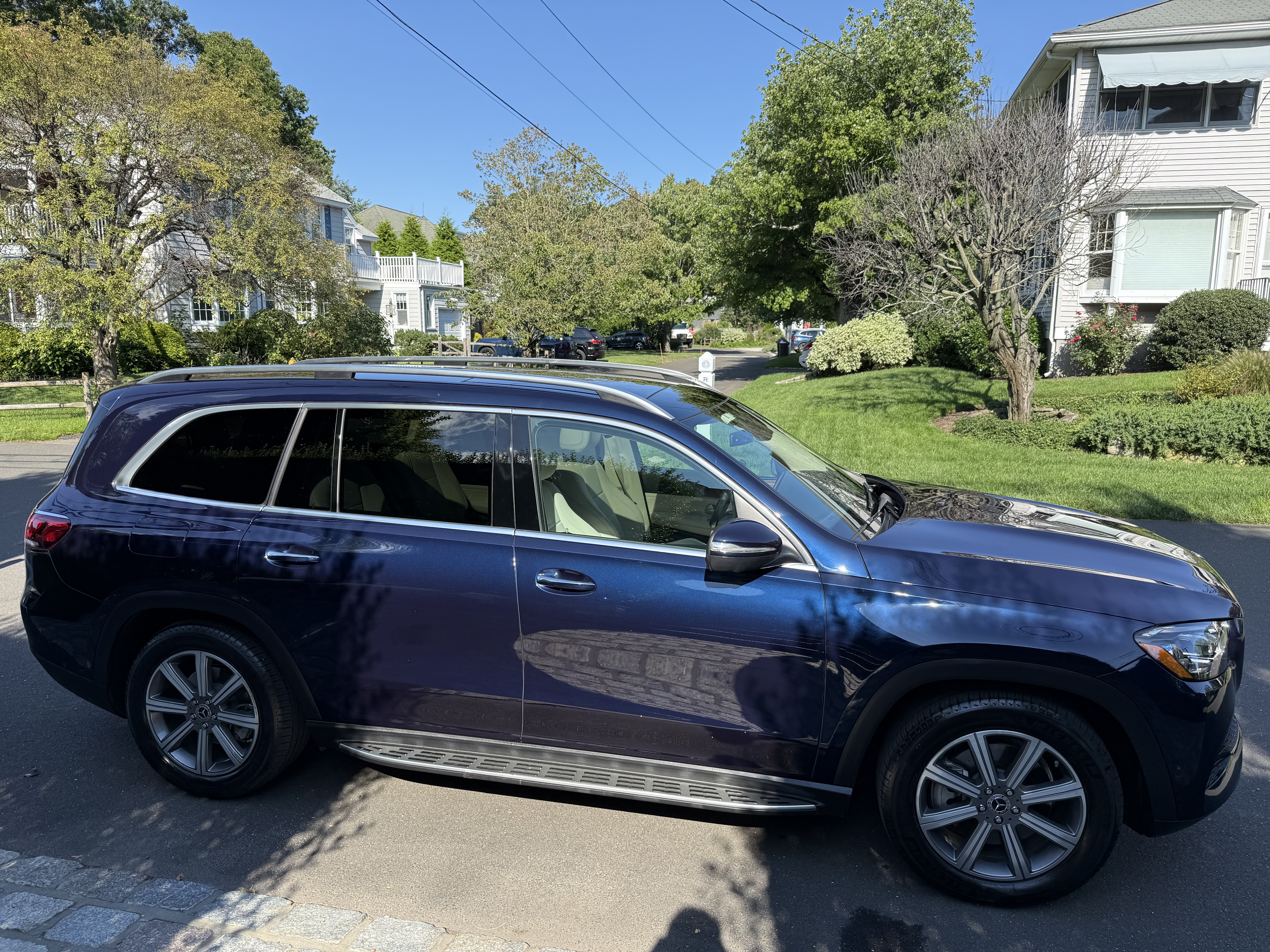 Used 2021 Mercedes-Benz GLS 450 4MATIC image 5