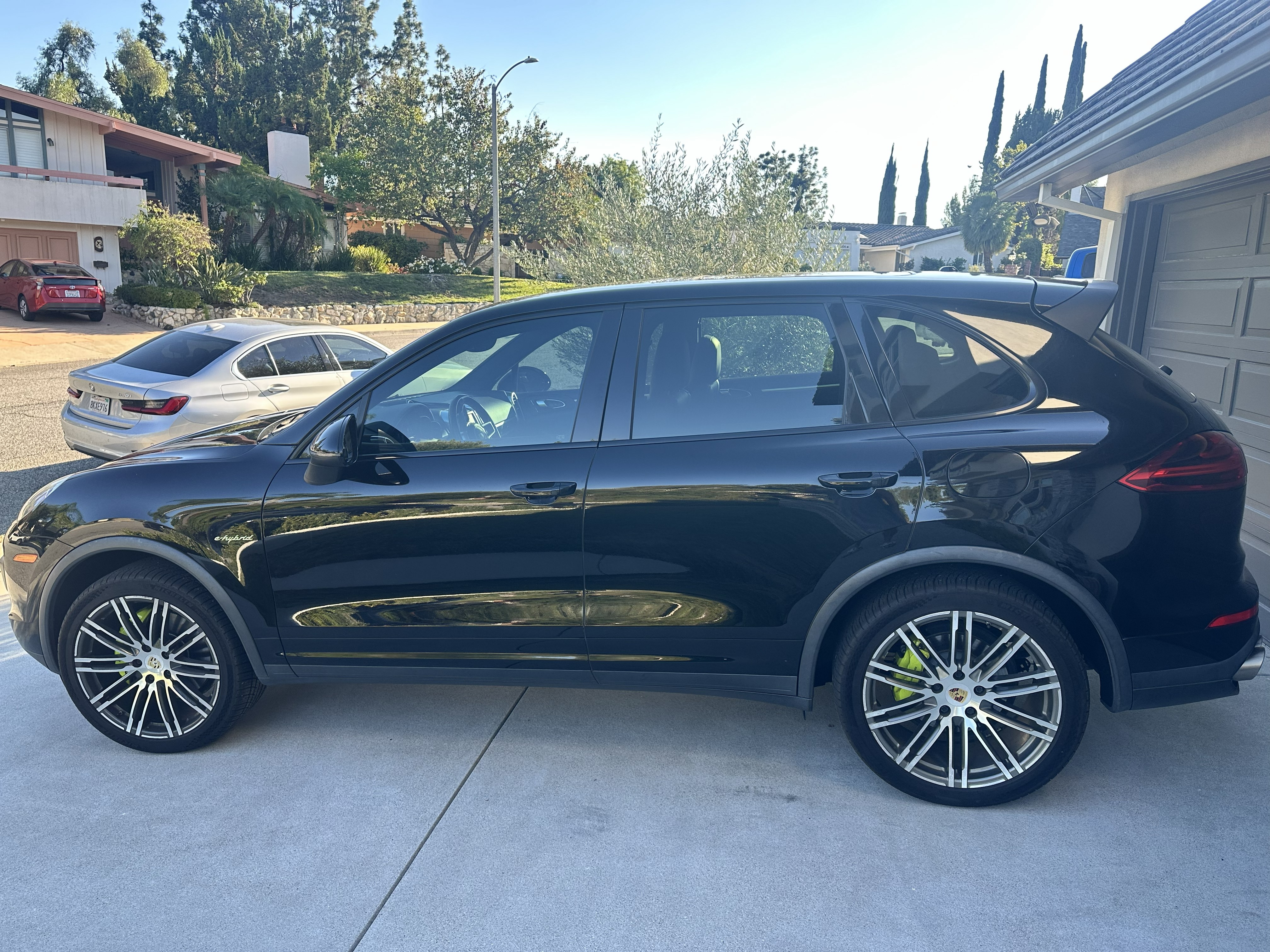 Used 2016 Porsche Cayenne S AWD/4WD image 5