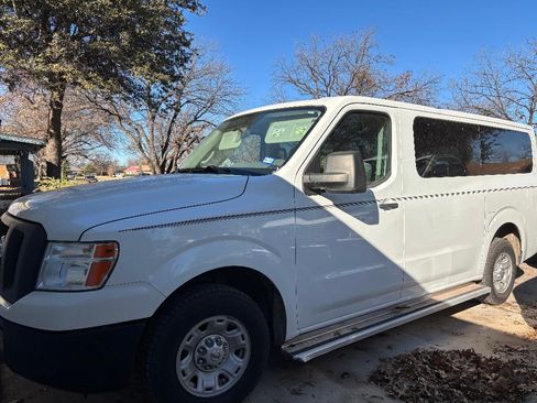 Used 2012 Nissan NV 3500 S image 1
