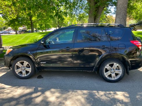 Used 2009 Toyota RAV4 Sport AWD/4WD image 2