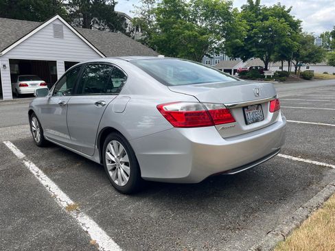 Used 2015 Honda Accord EX-L image 5