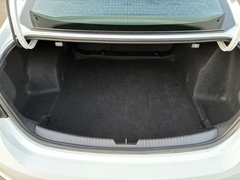 Used 2025 Chevrolet Malibu LT FWD image 18