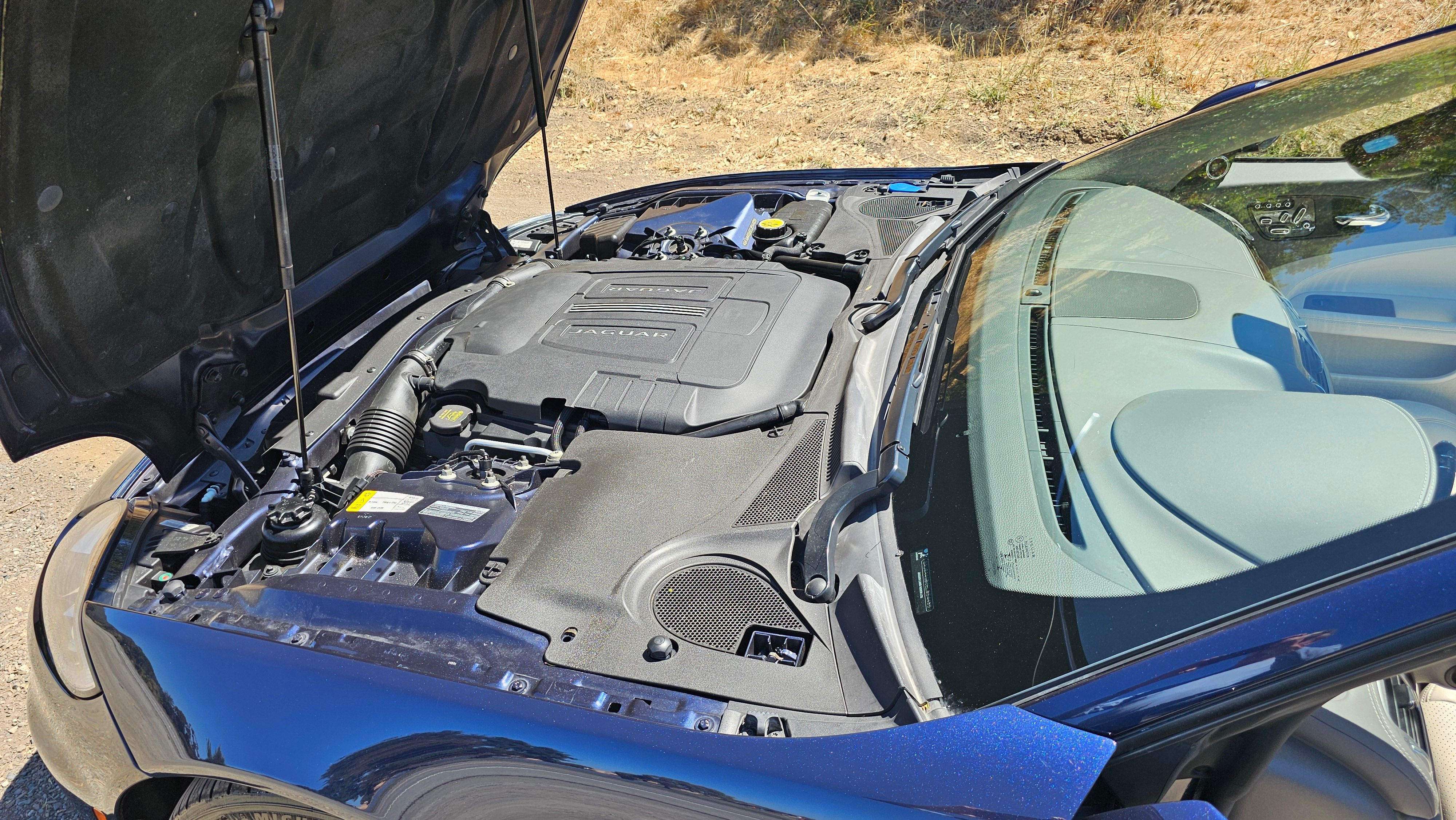Used 2014 Jaguar XK Convertible RWD image 15