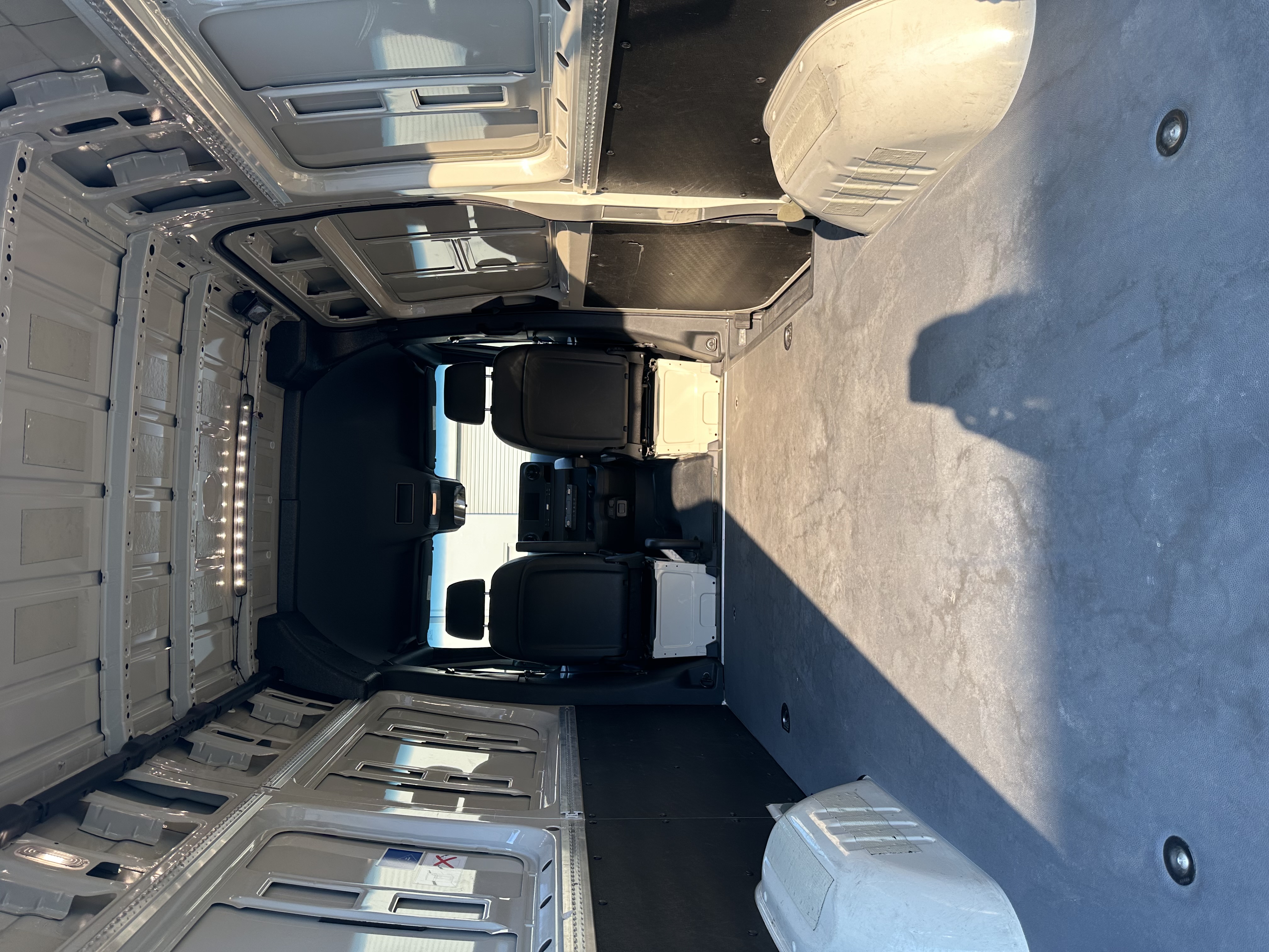 Used 2023 Mercedes-Benz Sprinter 2500 image 26