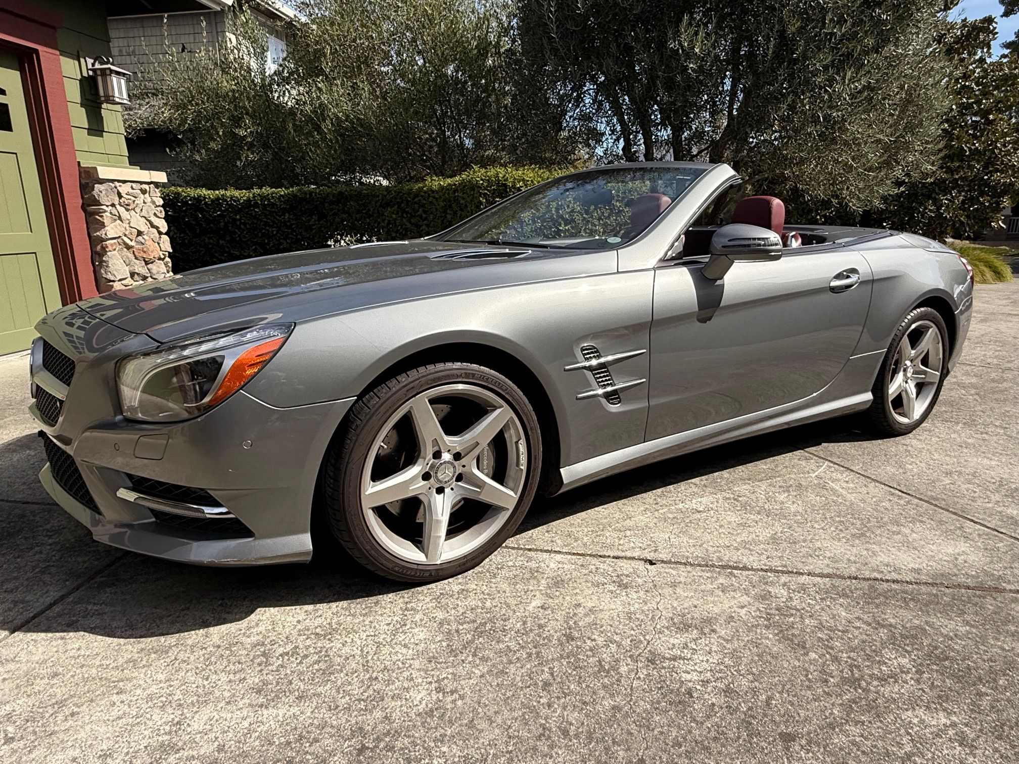 Used 2014 Mercedes-Benz SL 550 image 5