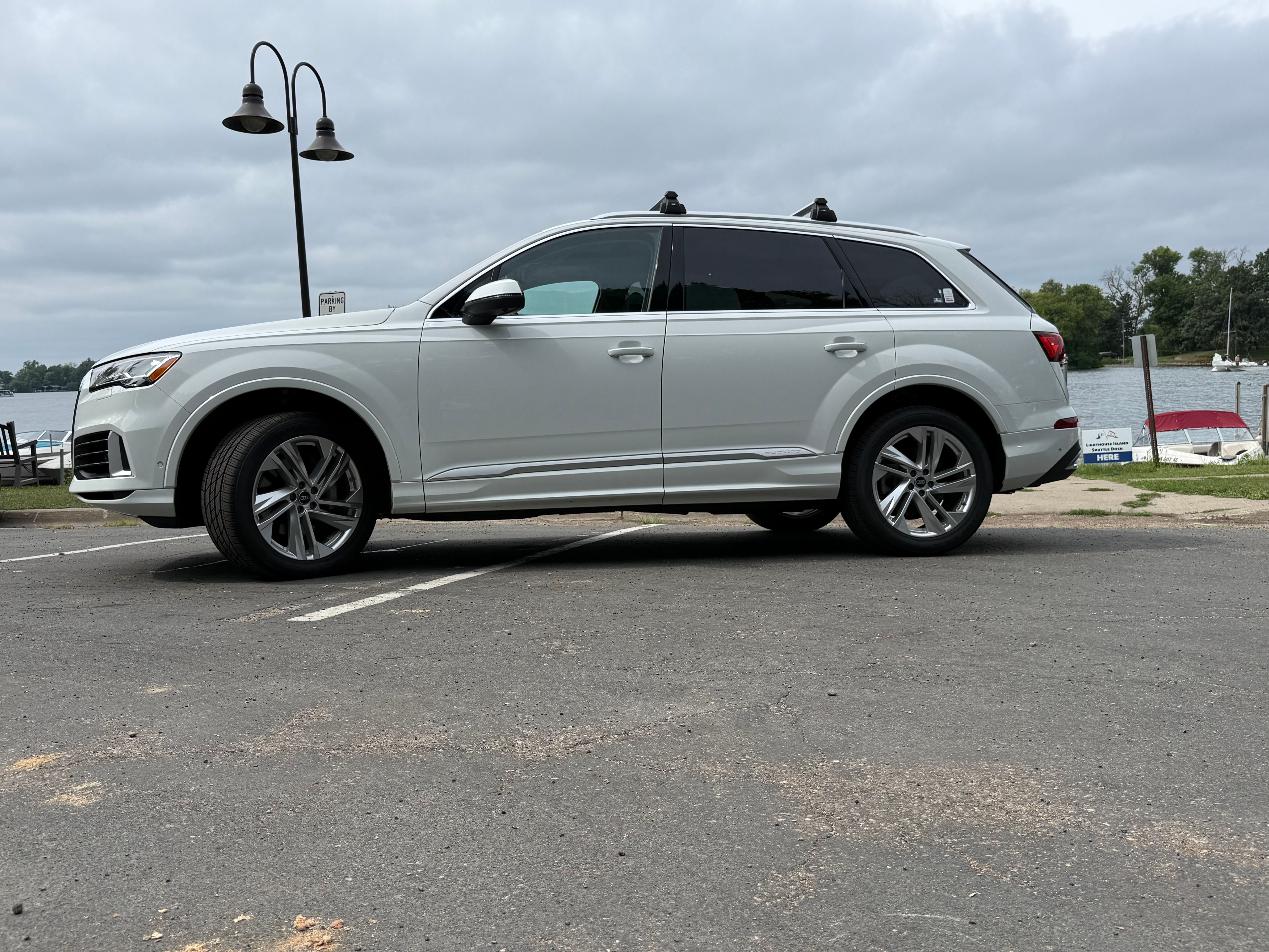 Used 2022 Audi Q7 3.0T Premium Plus w/ Premium Plus Package AWD/4WD image 8