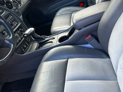 Used 2004 Pontiac Bonneville GXP image 22