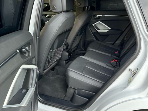 Used 2021 Audi Q3 2.0T Premium w/ Convenience Package image 11