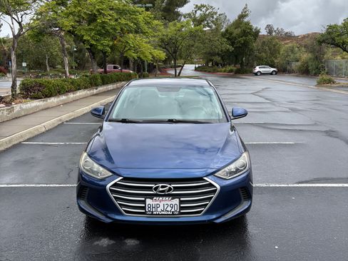 Used 2018 Hyundai Elantra SEL FWD image 8