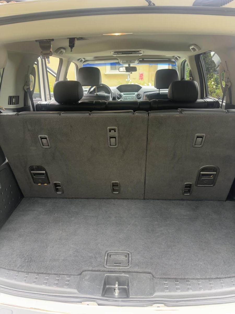 Used 2011 Honda Pilot Touring image 5