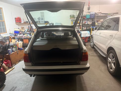 Used 1992 BMW 525i Wagon RWD image 14