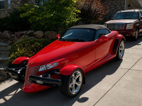 Used 2000 Plymouth Prowler RWD image 2