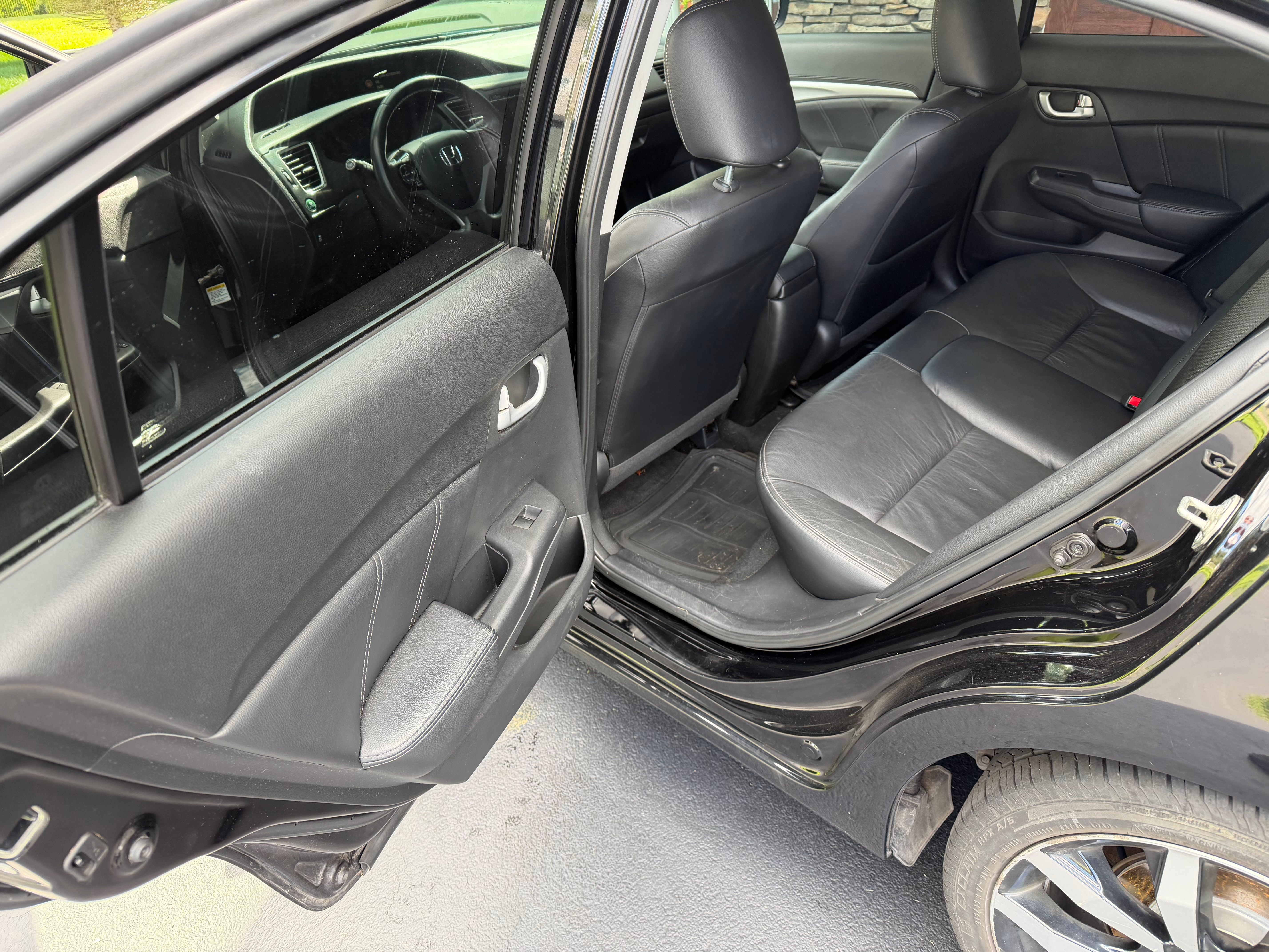 Used 2015 Honda Civic EX-L image 10