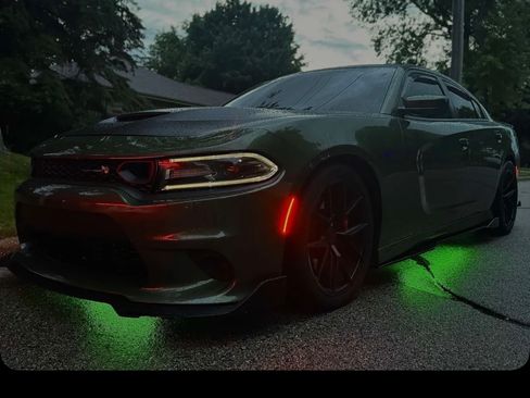Used 2020 Dodge Charger Scat Pack w/ Plus Group RWD image 4