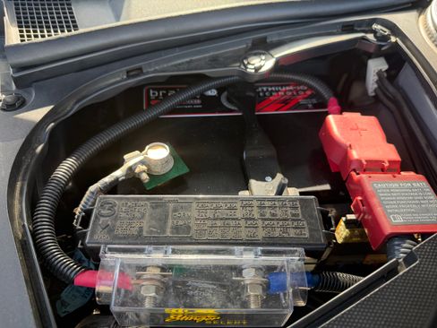 Used 2015 Nissan 370Z Touring image 5