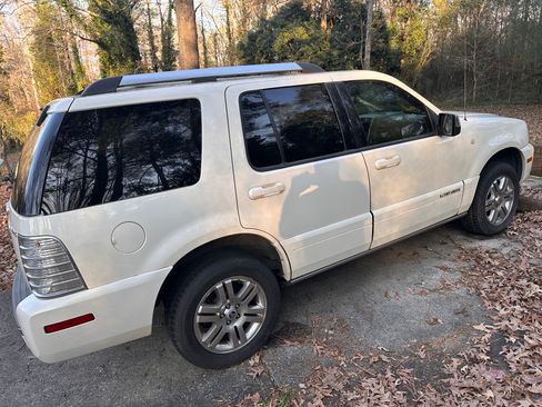 Used 2007 Mercury Mountaineer Premier image 2