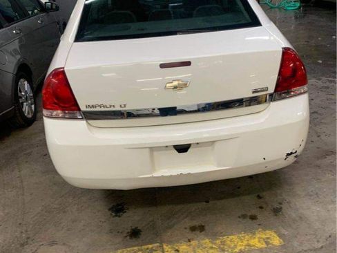 Used 2009 Chevrolet Impala LT FWD image 9