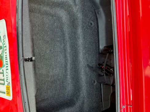 Used 2015 MAZDA MX-5 Miata Sport w/ Convenience Package image 10