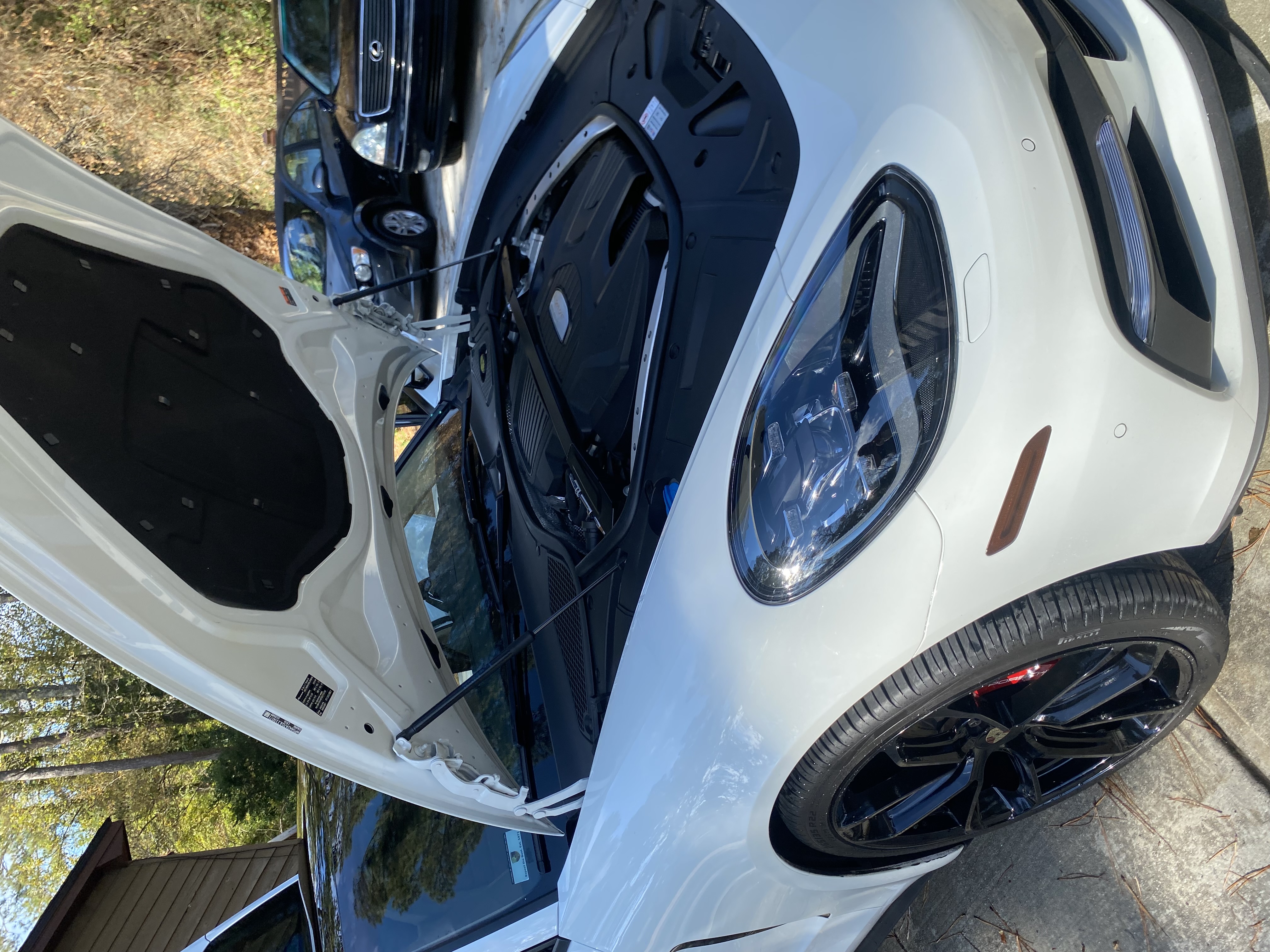 Used 2018 Porsche Panamera 4 AWD/4WD image 9