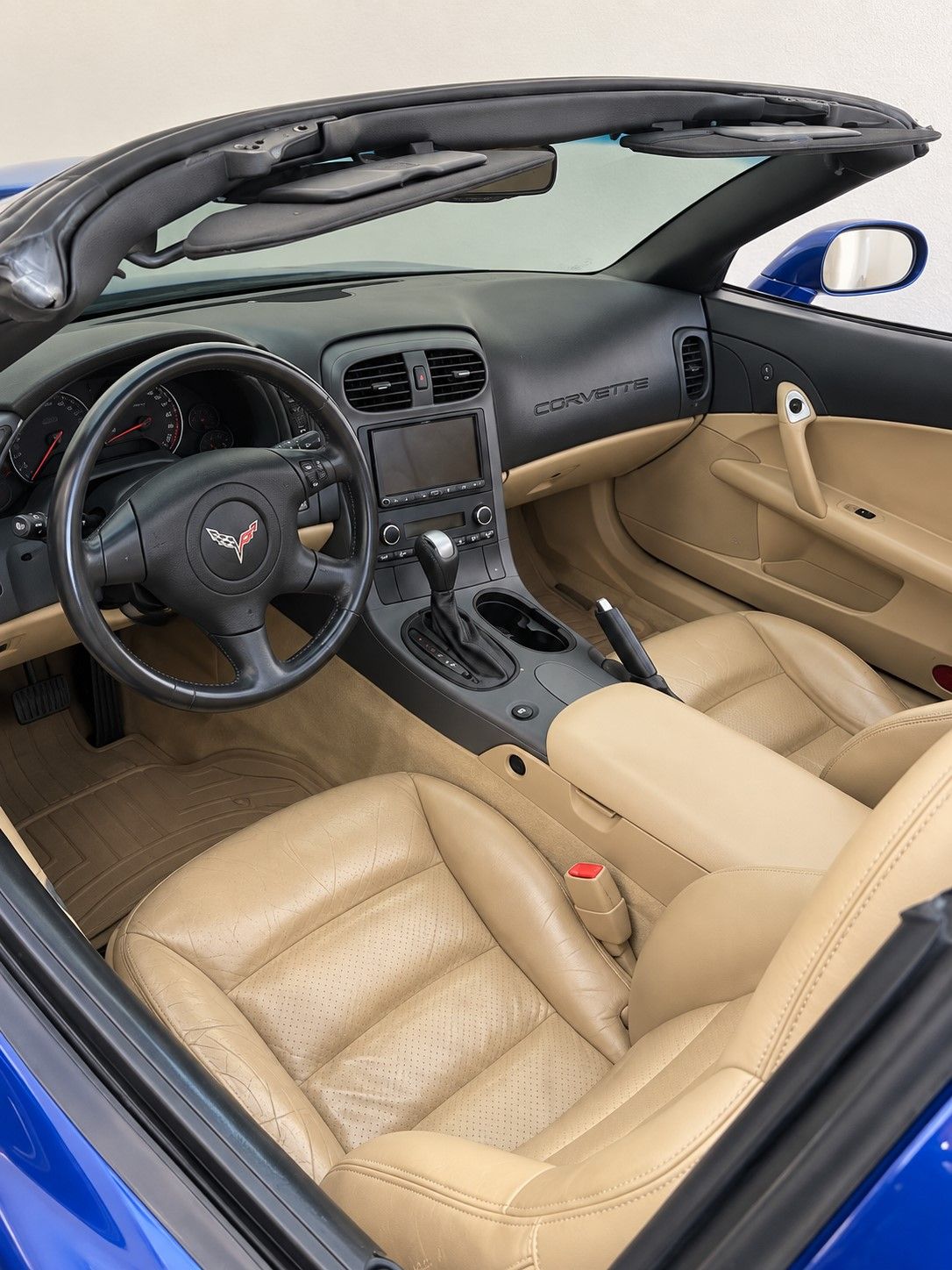 Used 2005 Chevrolet Corvette Coupe w/ Preferred Equipment Group RWD image 8