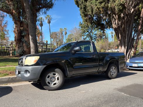 Used 2006 Toyota Tacoma 2WD Regular Cab image 1