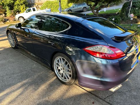 Used 2010 Porsche Panamera 4S image 11