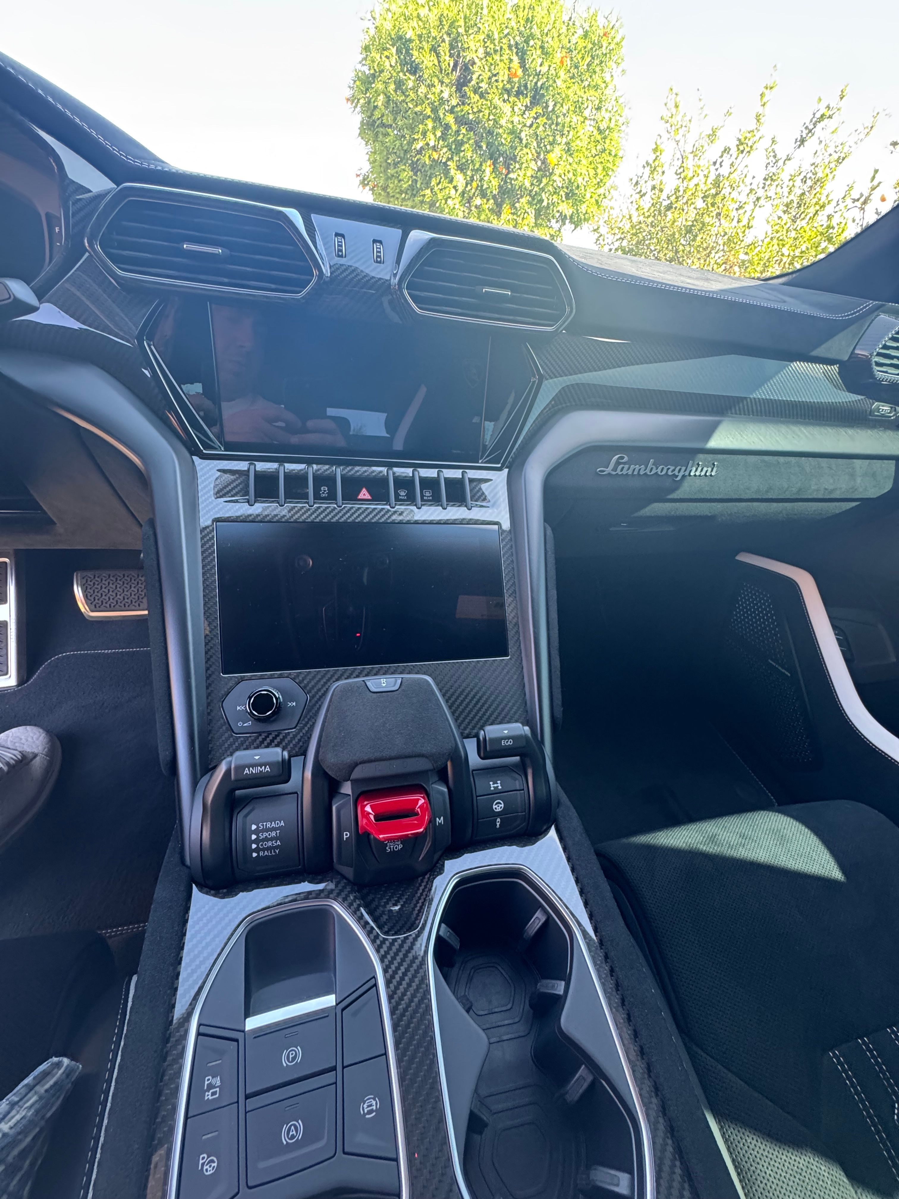 Used 2024 Lamborghini Urus Performante AWD/4WD image 11