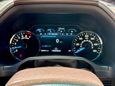 Used 2015 Ford F150 King Ranch w/ Equipment Group 601A Luxury AWD/4WD image 13