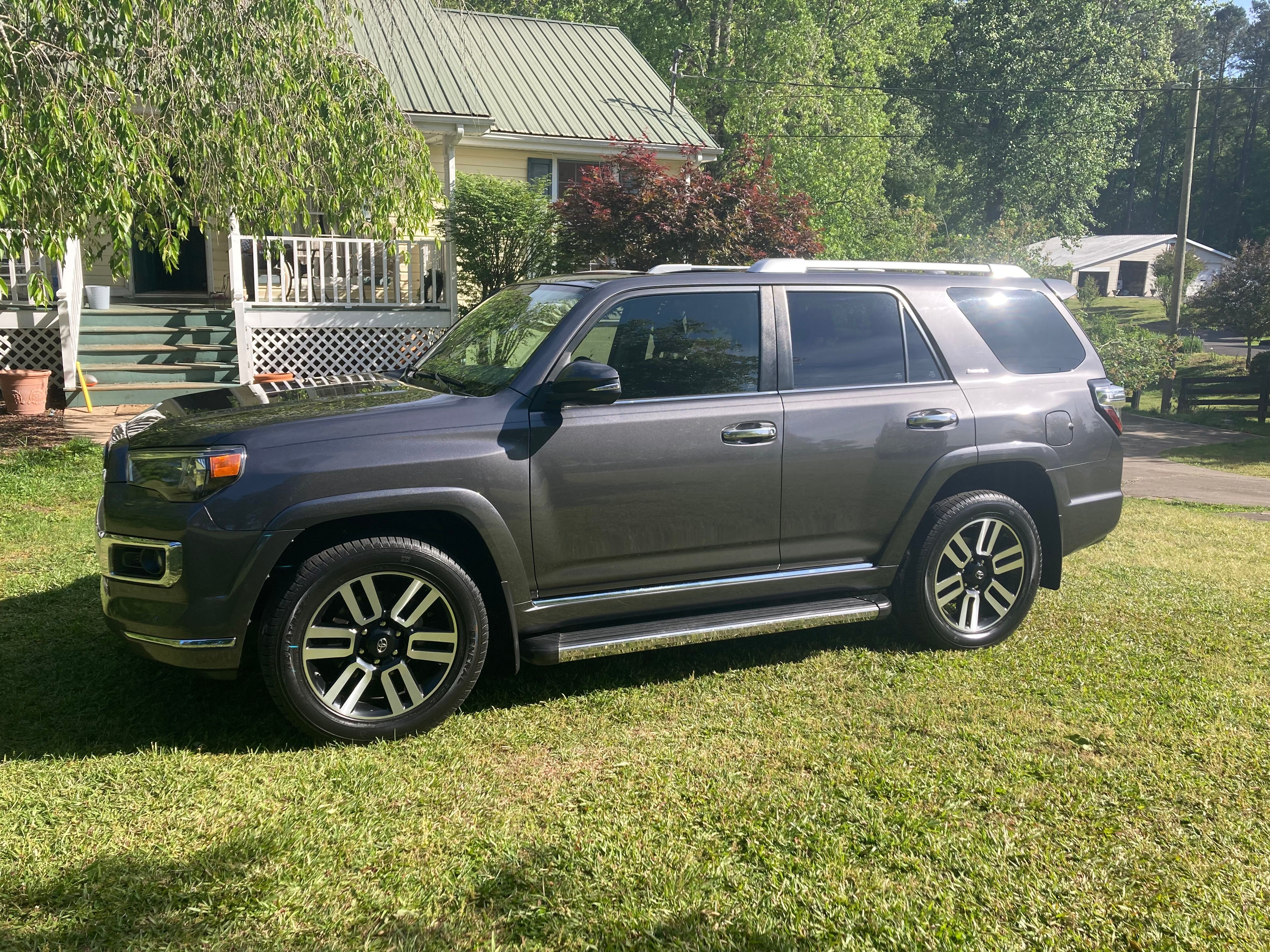 Used 2018 Toyota 4Runner Limited AWD/4WD image 6