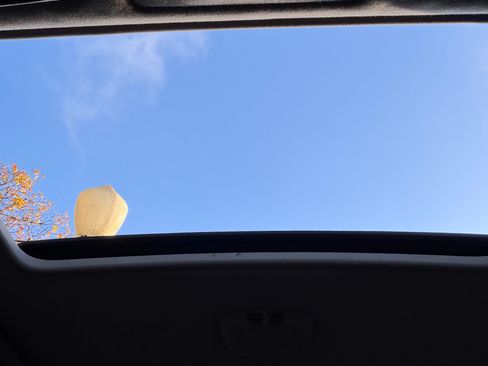 Used 2003 BMW 325i Wagon image 21