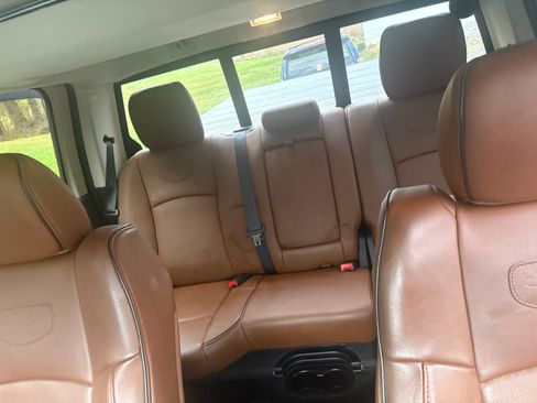 Used 2015 RAM 3500 Laramie Longhorn image 22