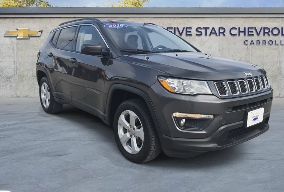 Used 2018 Jeep Compass Limited w/ Navigation Group AWD/4WD image 1