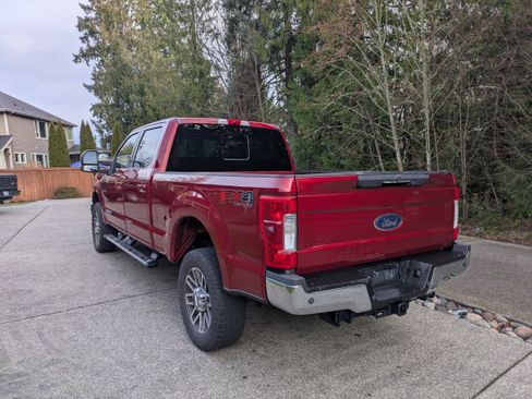 Used 2017 Ford F250 Lariat w/ Lariat Ultimate Package image 5