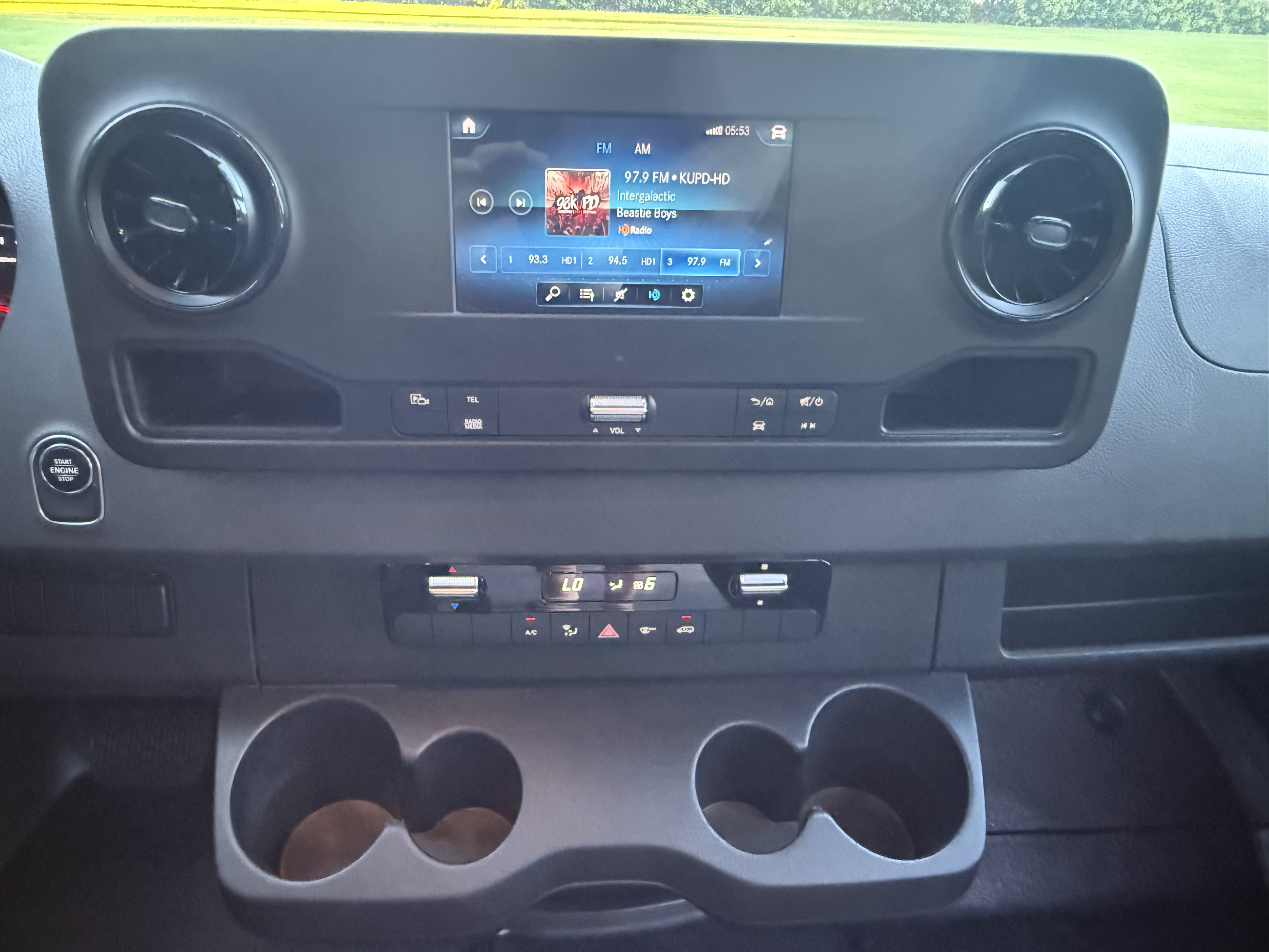 Used 2022 Mercedes-Benz Sprinter 3500 image 14
