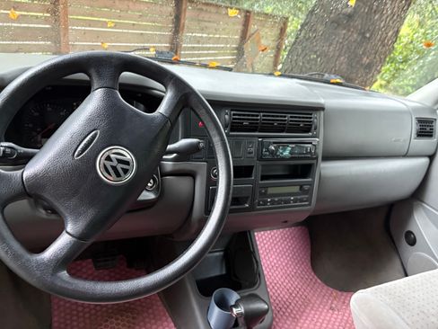 Used 2000 Volkswagen Eurovan MV image 5