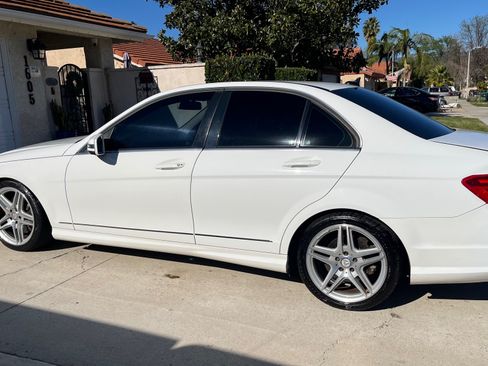 Used 2013 Mercedes-Benz C 300 4MATIC Sedan image 11