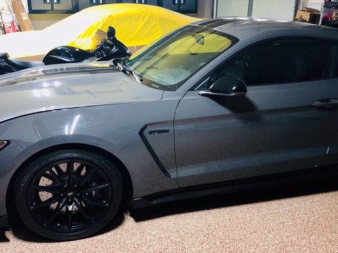 Used 2018 Ford Mustang Shelby GT350 w/ Electronics Package image 1